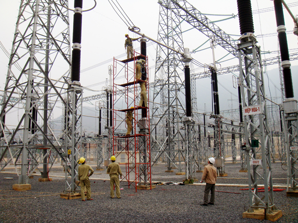 Xây dựng và lắp đặt TBA 500Kv Sơn La