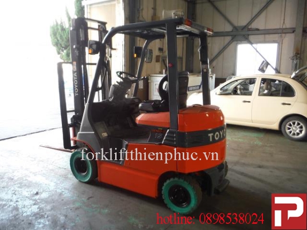 Xe nâng điện Toyota 7FB25