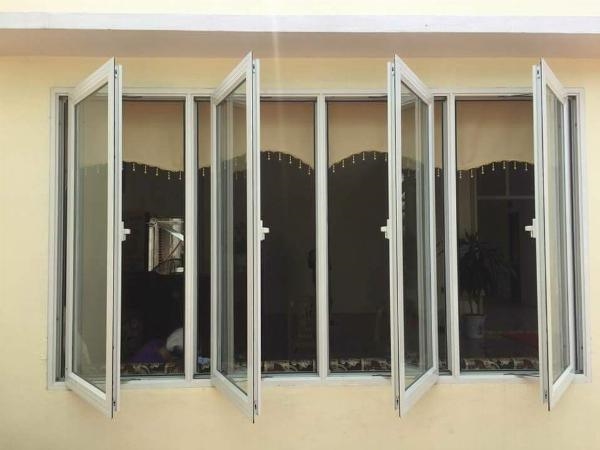 Cửa nhôm hệ YANGLI