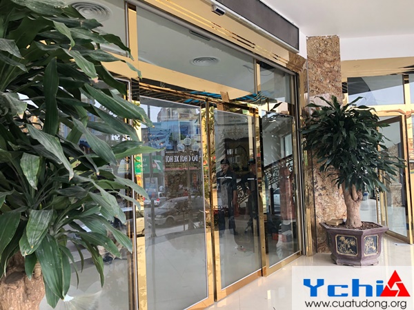 Cửa tự động Ychi