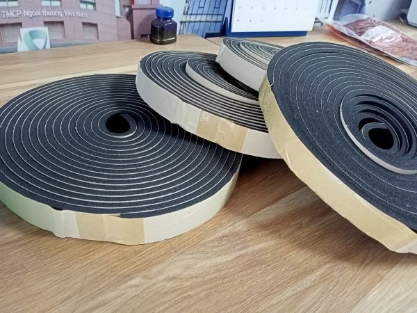 Zoang cao su dán ống gió