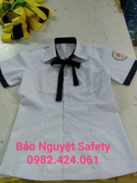 Đồng phục học sinh