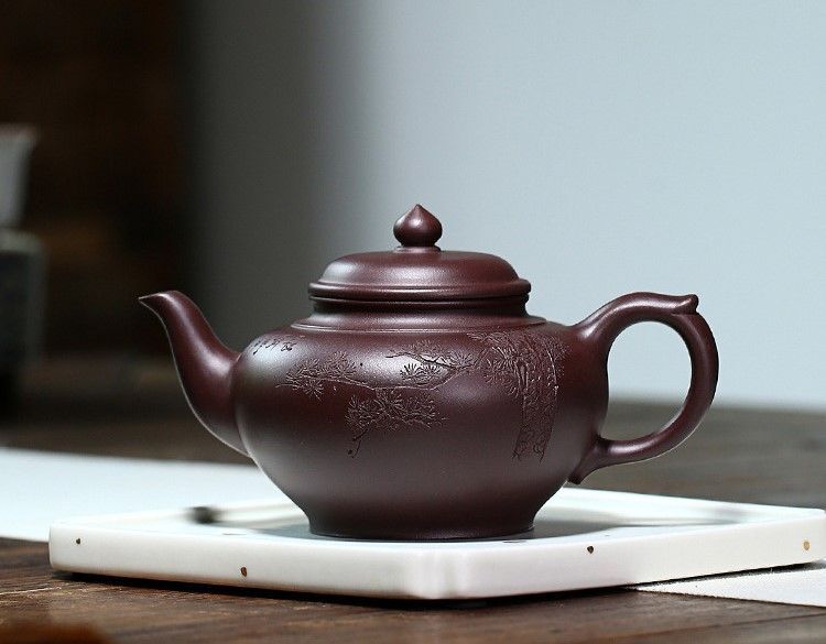 Ấm tiếu anh tử nê