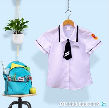 Áo học sinh có cà vạt