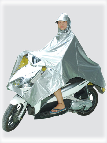 áo mưa 2 da (trong vàng, ngoài bạc)
