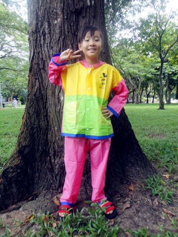 Áo mưa trẻ em