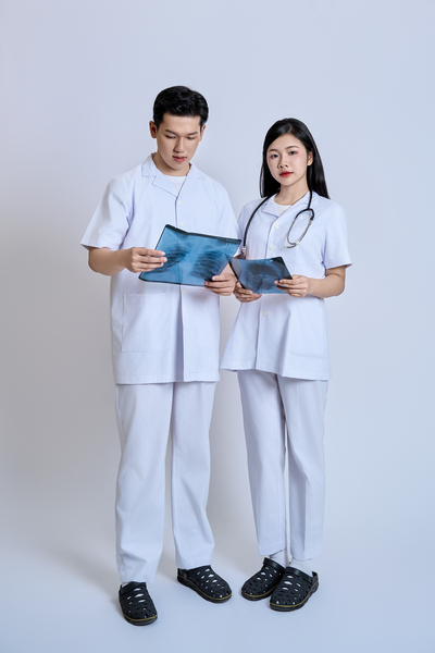 Áo blouse bác sĩ nam/nữ tay ngắn