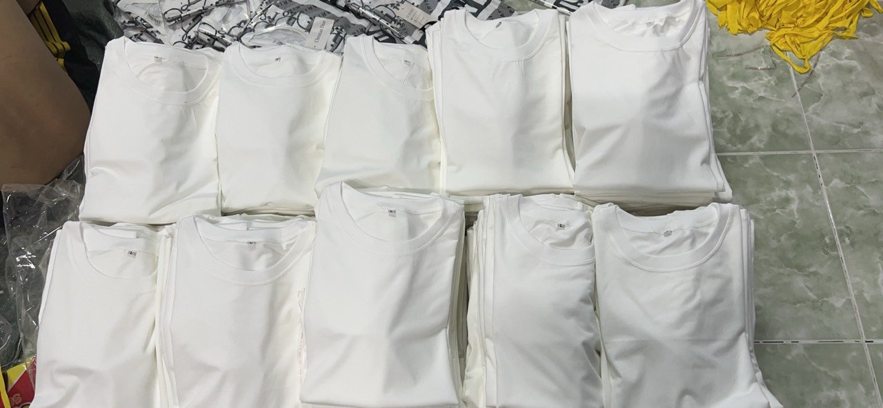 May áo thun đồng phục