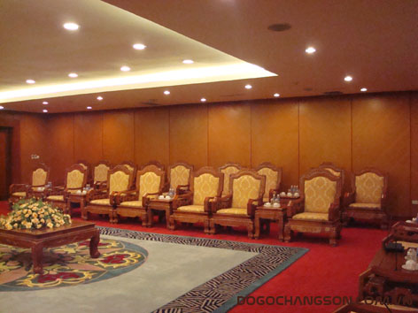 Bàn ghế phòng khánh tiết