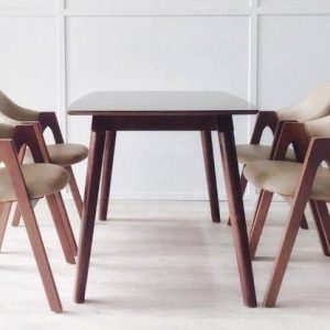 Bàn chân côn + 4 ghế chữ A