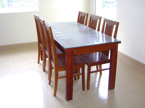 Bàn ghế phòng ăn