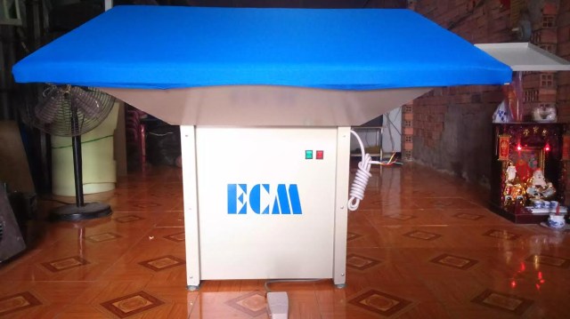 Bàn hút chân không