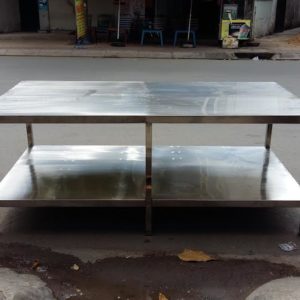 Bàn sơ chế thực phẩm