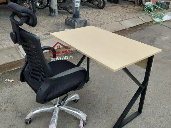 Bàn làm việc chữ K