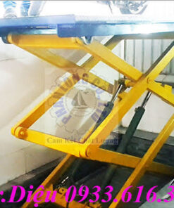 Bàn nâng xe máy thủy lực