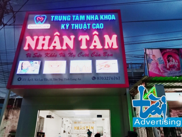 Bảng quảng cáo bằng inox