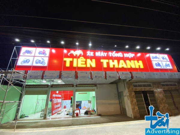 Pano quảng cáo tấm lớn