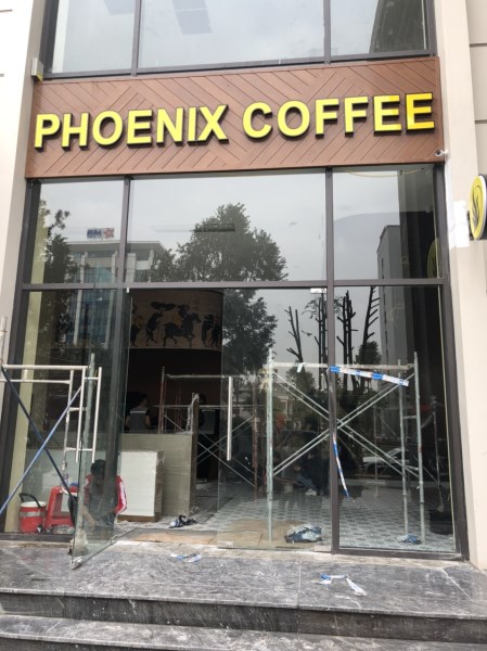 Bảng hiệu quán cà phê