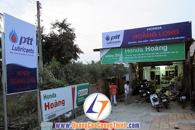Bảng hiệu dán Decal