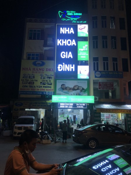 Bảng hiệu đèn Led