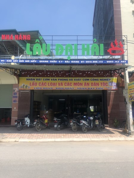 Bảng hiệu nhà hàng