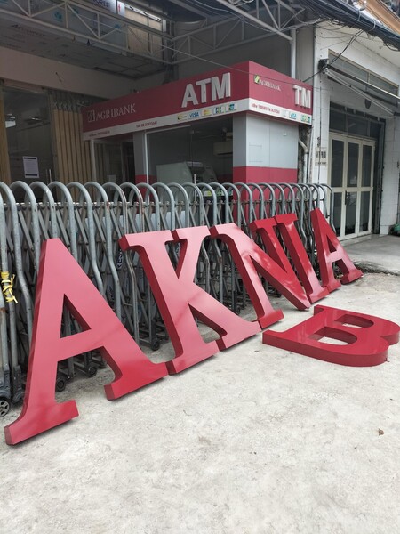Bảng hiệu quảng cáo