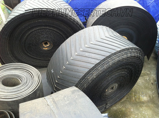 Băng tải cao su gân V