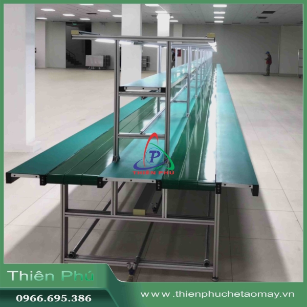 Băng tải đôi - bàn thao tác hai bên