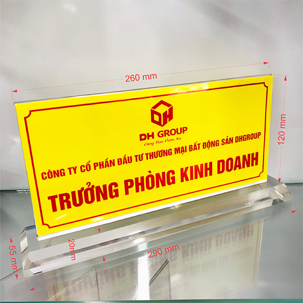 Bảng chức danh để bàn