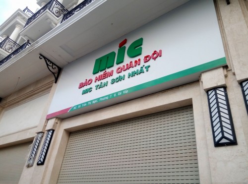 Bảng hiệu Alu chữ nổi