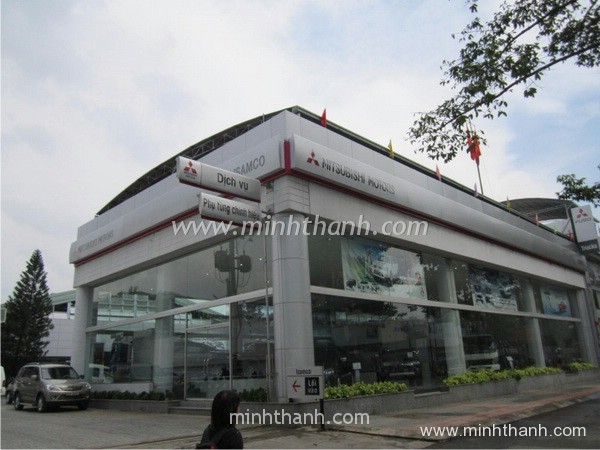 Thi công ngoại thất showroom