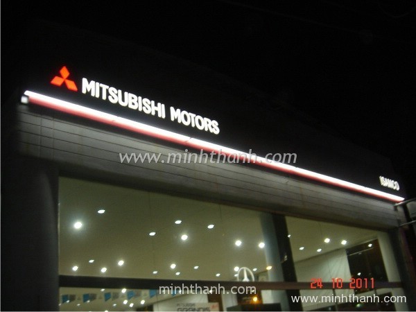 Bảng hiệu cao cấp Mitsubishi