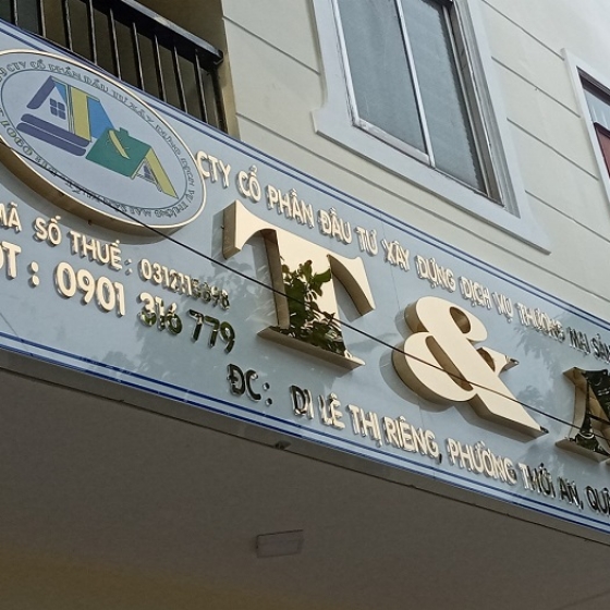 Bảng hiệu công ty