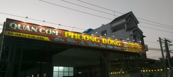 Bảng hiệu quảng cáo quán ăn