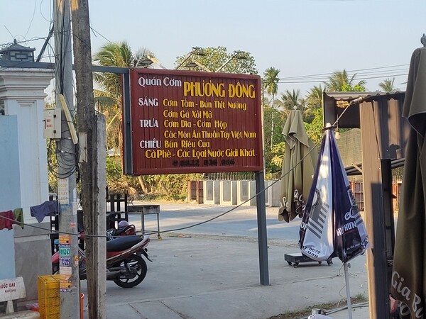 Bảng hiệu quảng cáo quán cơm