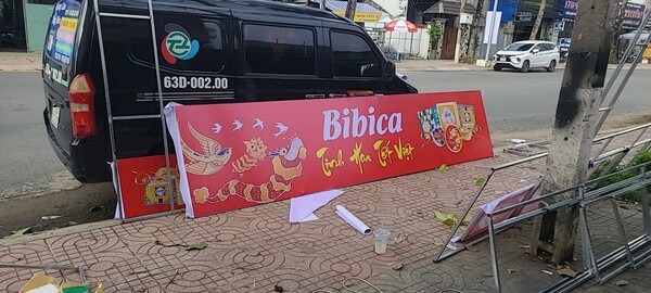 Bảng hiệu quảng cáo tiệm bánh