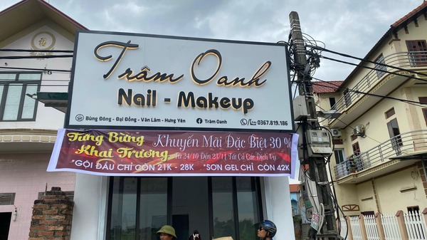 Bảng hiệu quảng cáo