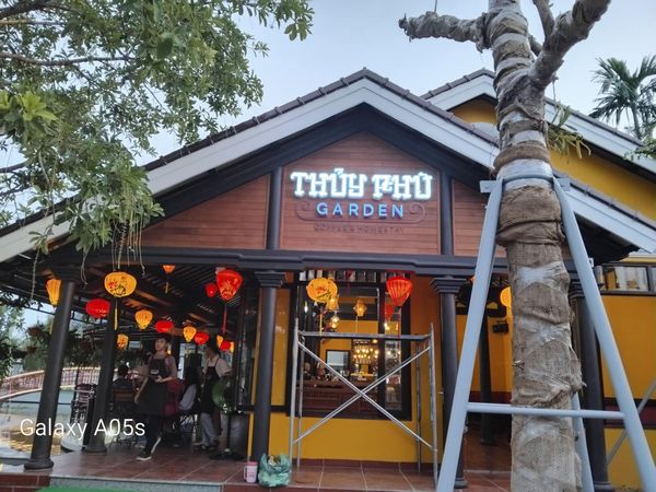 Bảng hiệu quảng cáo chữ nổi