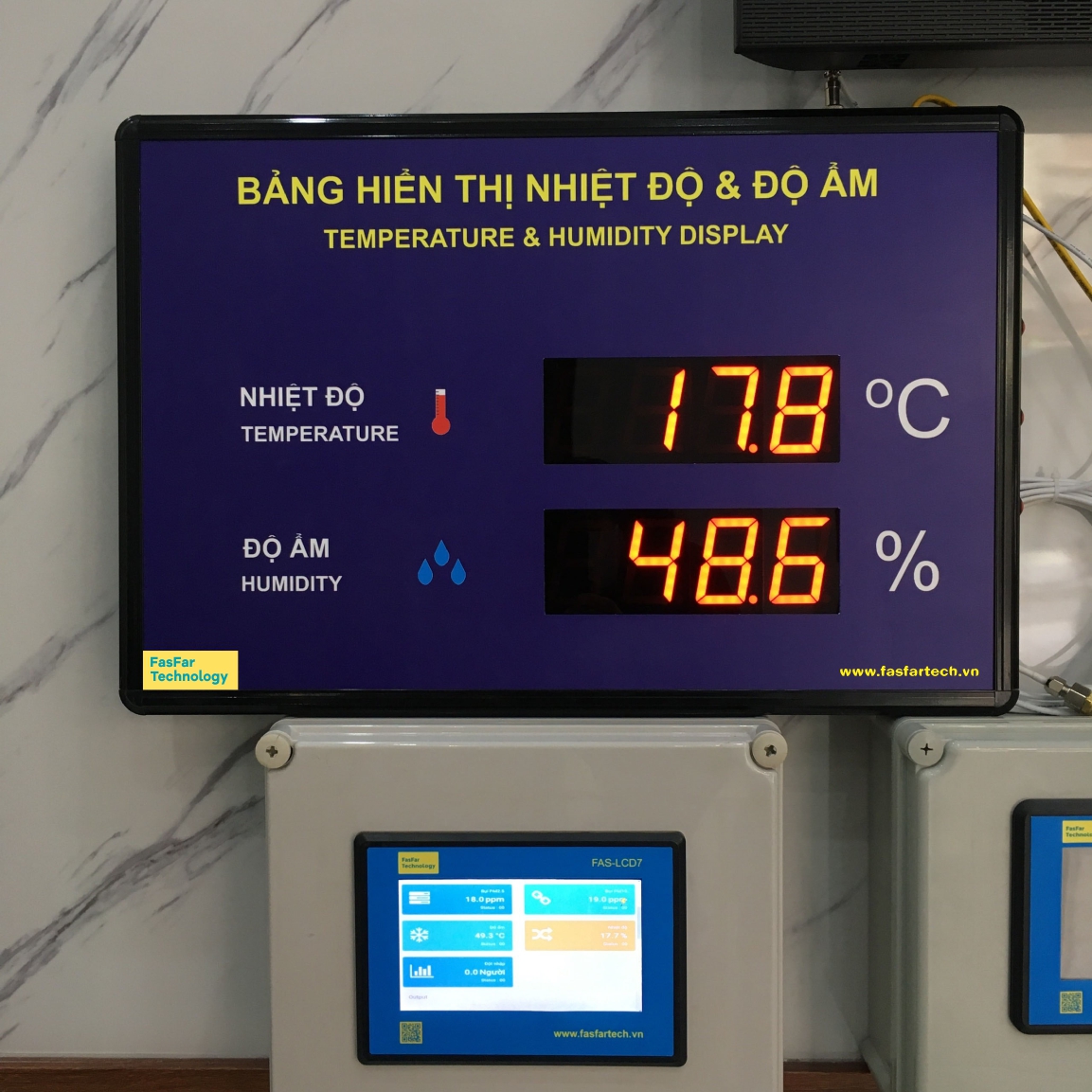 Bảng hiển thị nhiệt độ - độ ẩm