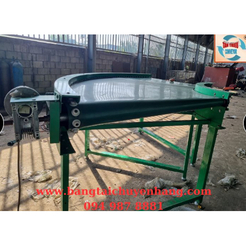 Băng tải góc cong 90 độ