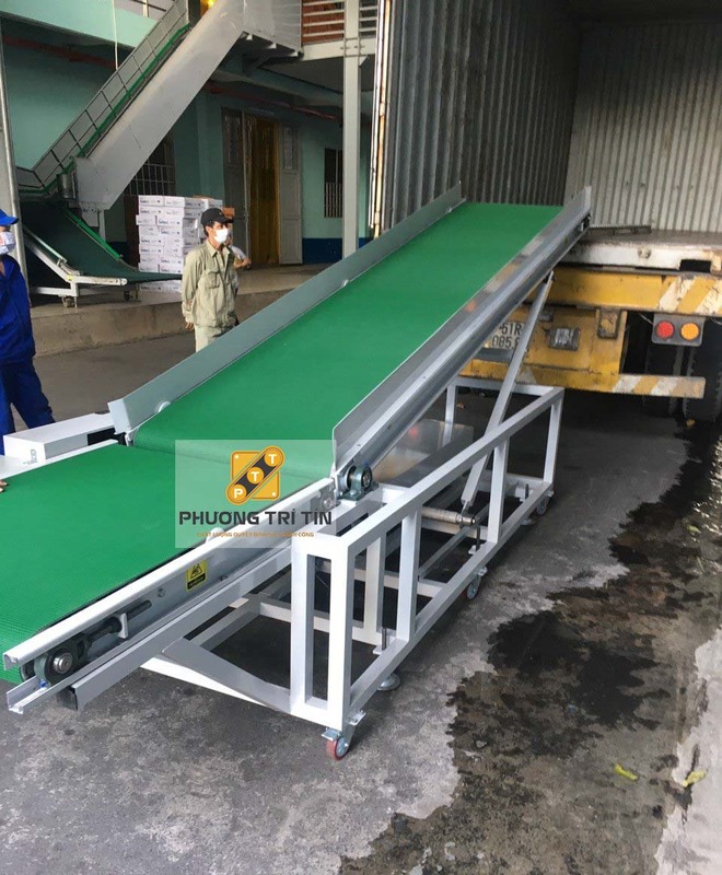 Băng tải nâng hạ Belt PVC
