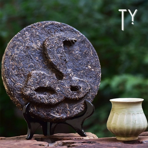 Bánh trà Giáp Tỵ