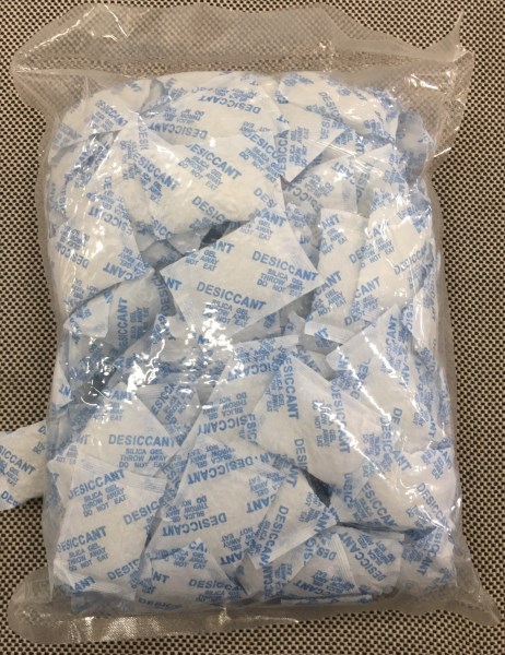 Silicagel trong bao hút chân không