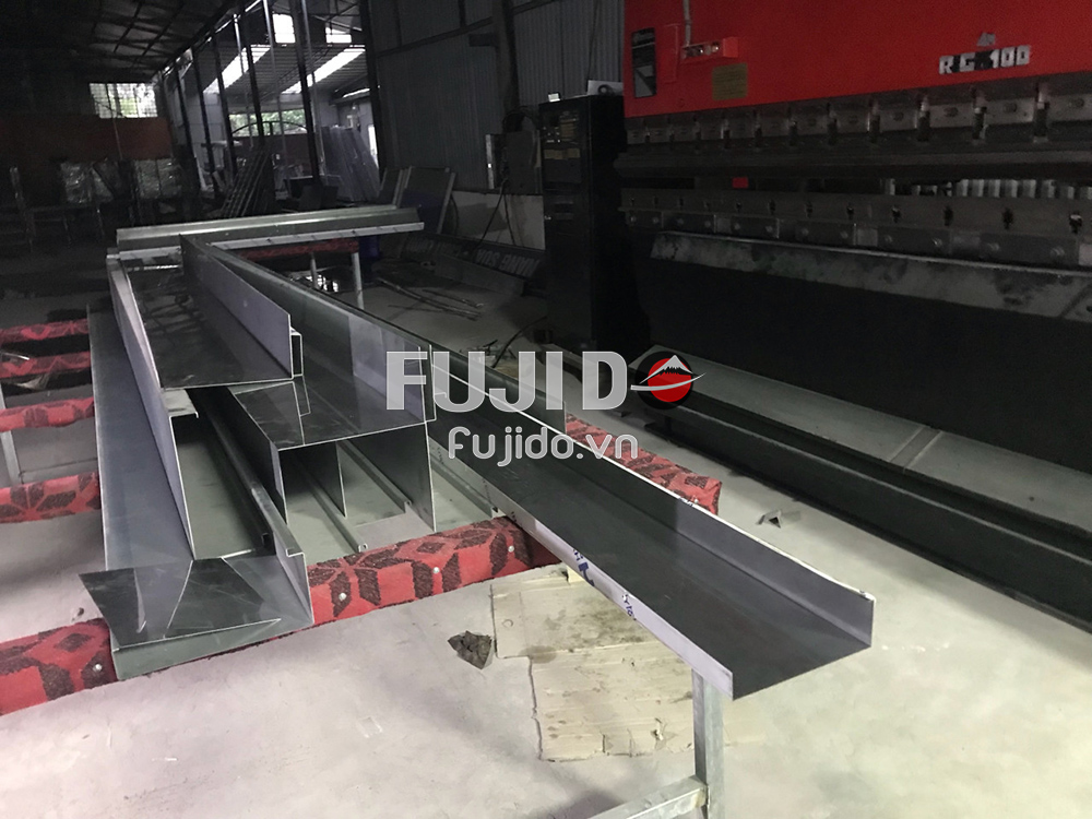 Bào rãnh, chấn gấp profile inox
