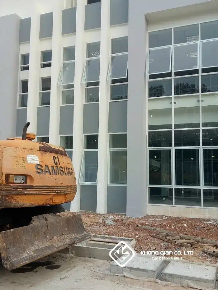 Cửa kính cường lực