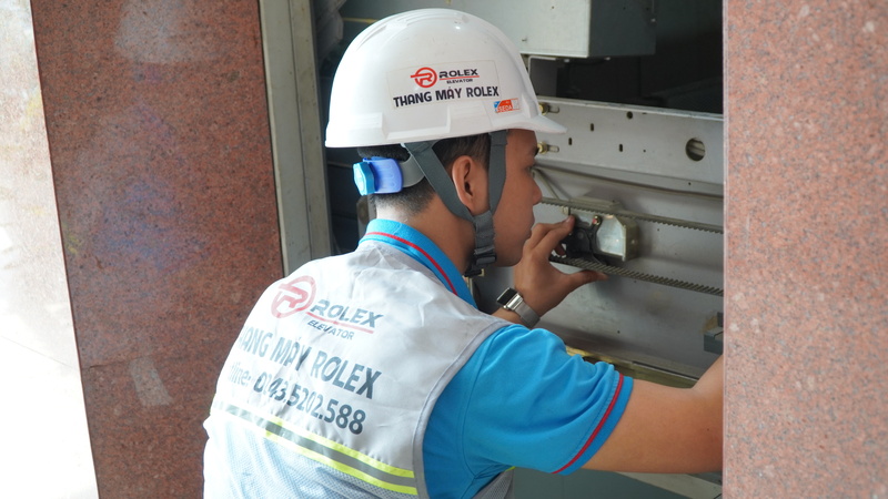 Bảo trì thang máy
