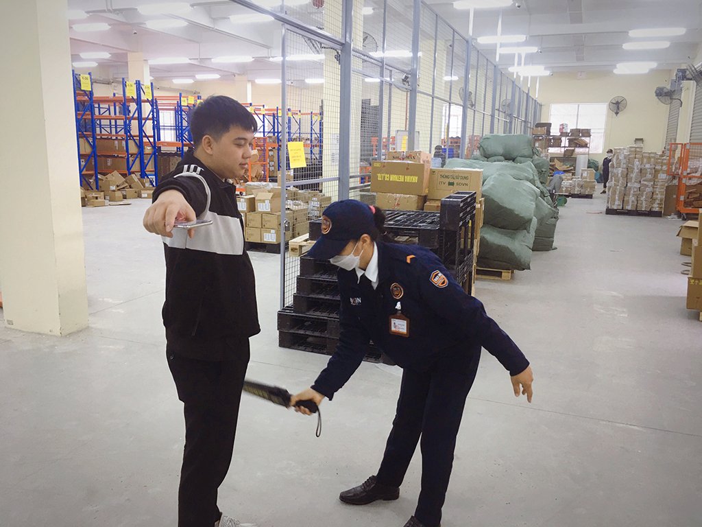 Bảo vệ công ty