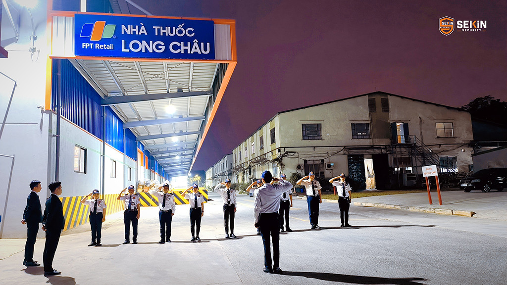 Bảo vệ trung tâm thương mại