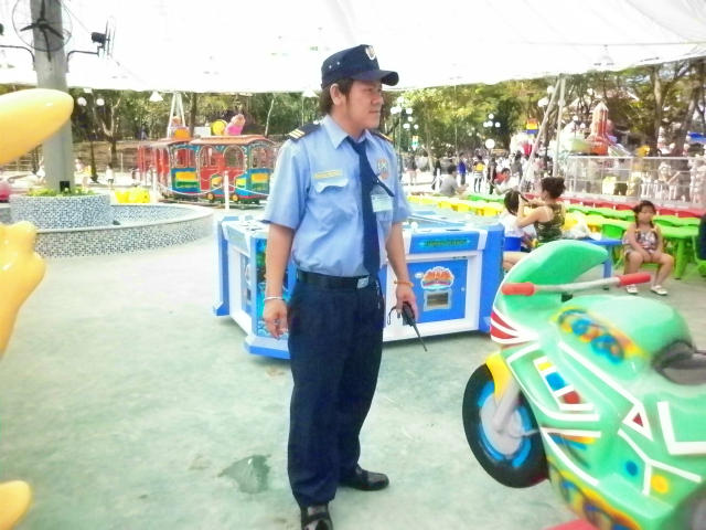 Bảo vệ khu vui chơi giải trí
