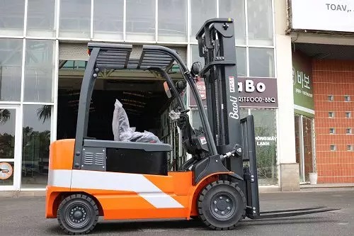 Xe nâng Baoli